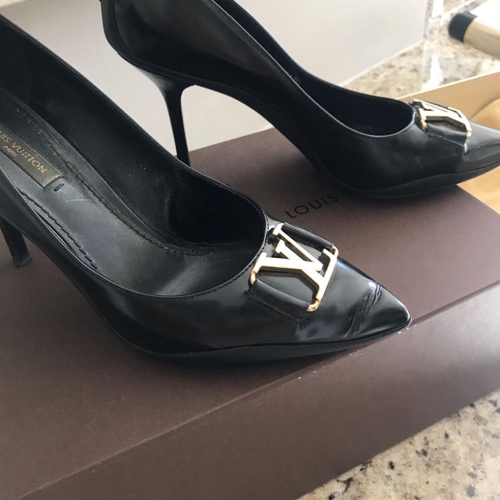 Louis Vuitton Black Pumps - Picture 2 of 4
